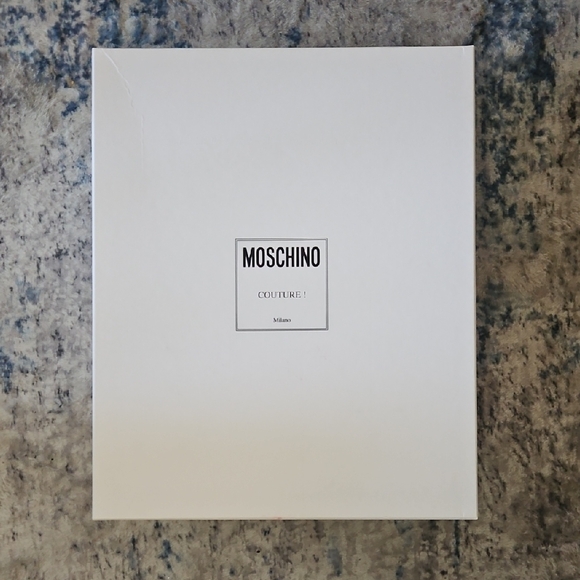 Moschino Patent Leather Pointed Toe Stiletto Boot – Black, 36.5 - Picture 2 of 9